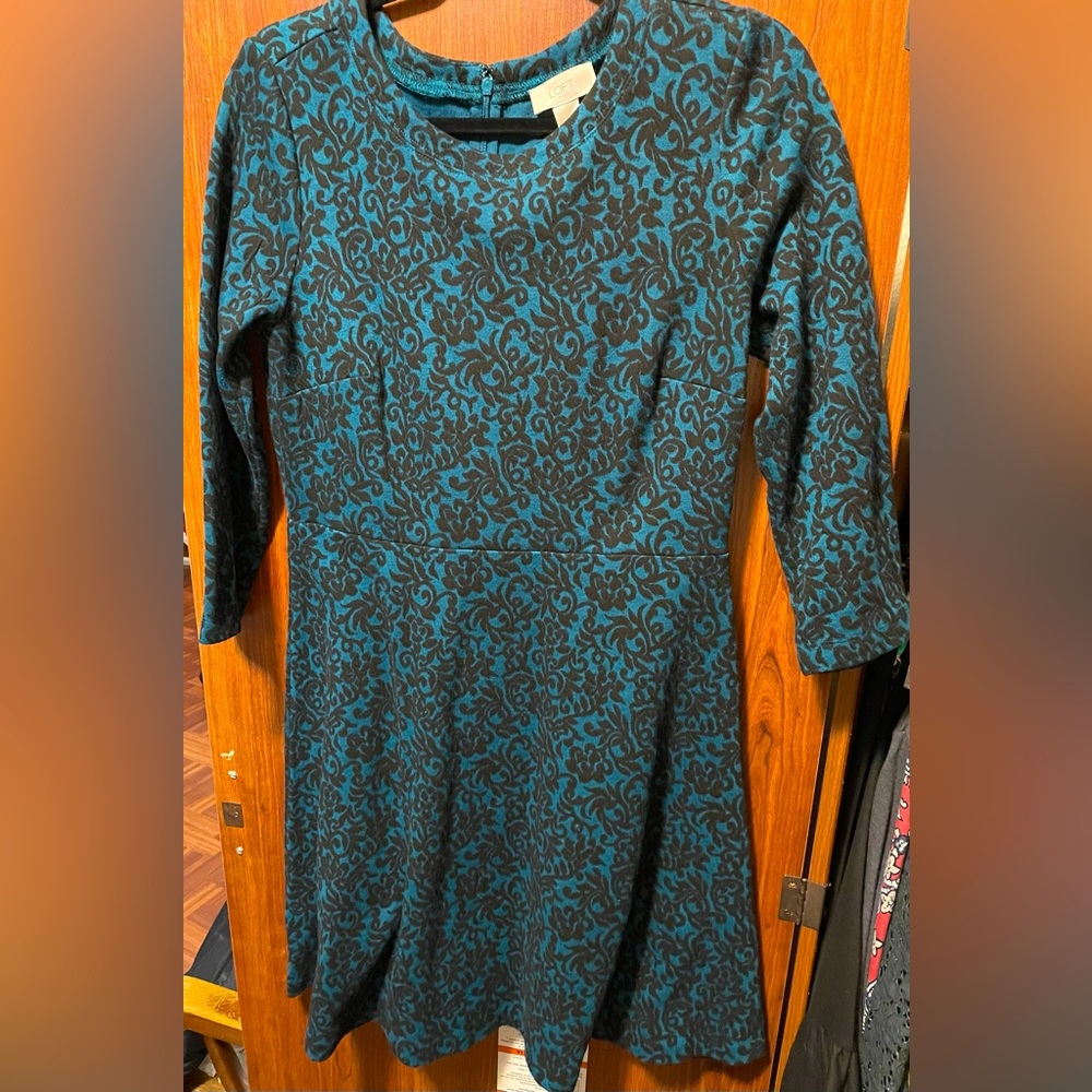 LOFT dress. Size 8/Medium. Teal and black 3/4 sleeve